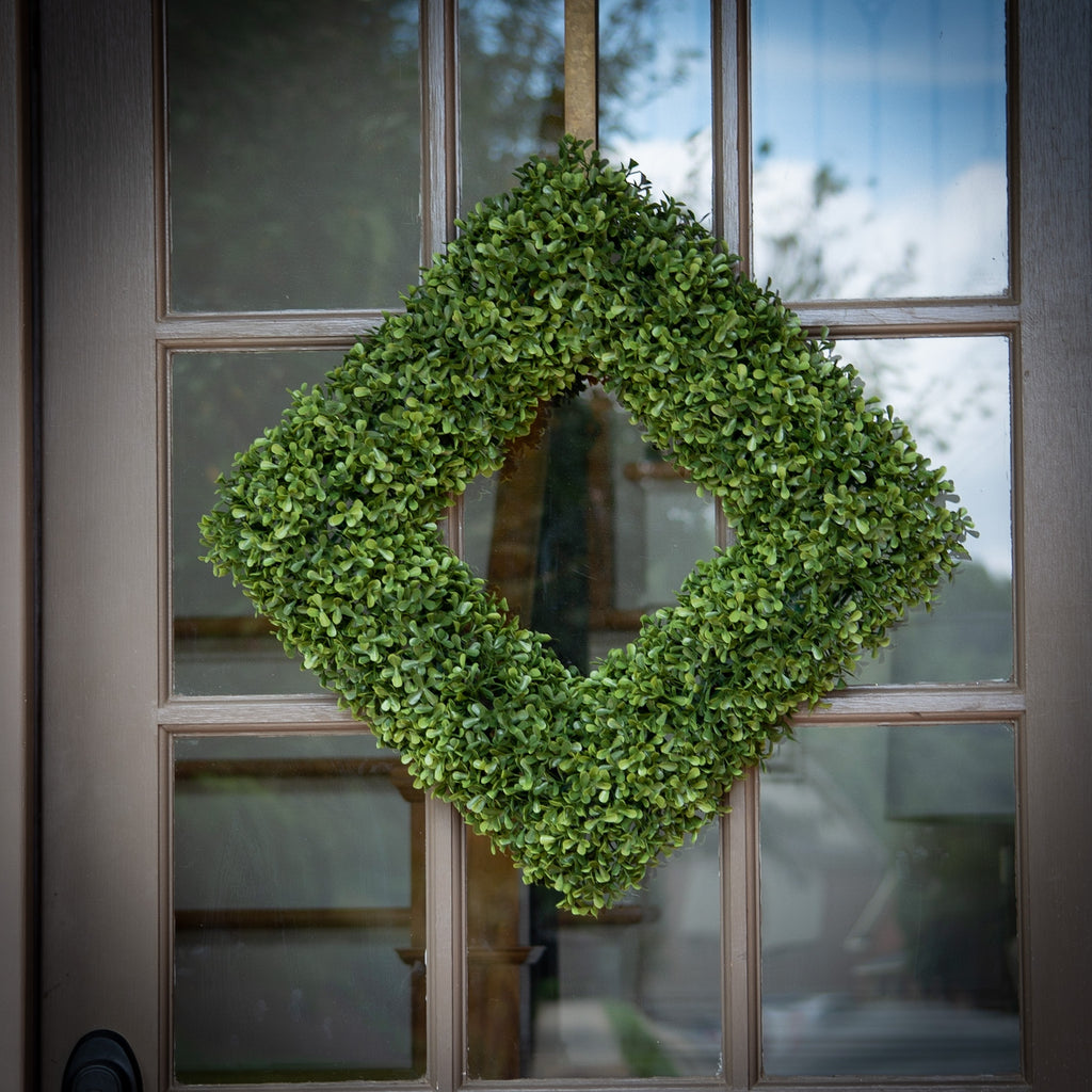 Faux Boxwood Square Wreath - 16 Inch