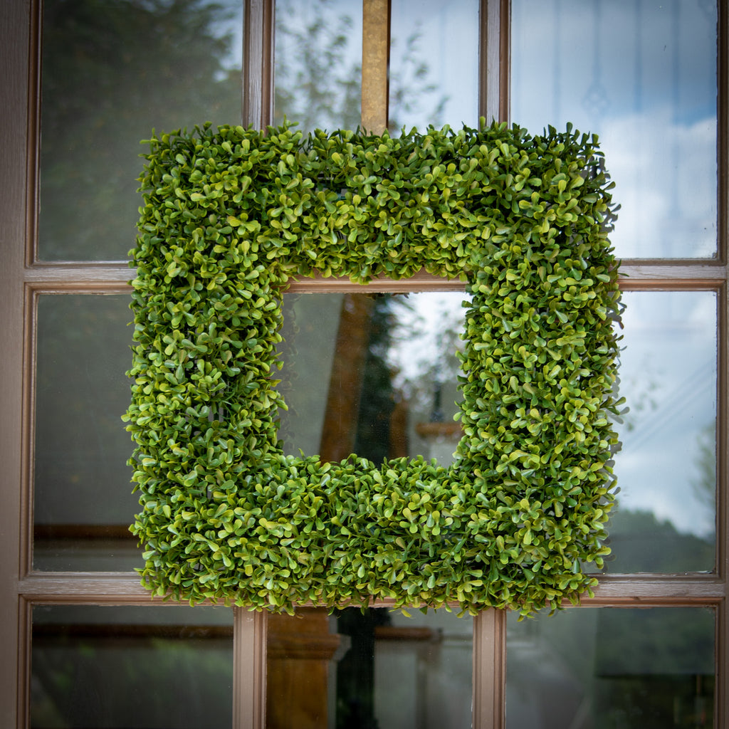 Faux Boxwood Square Wreath - 16 Inch