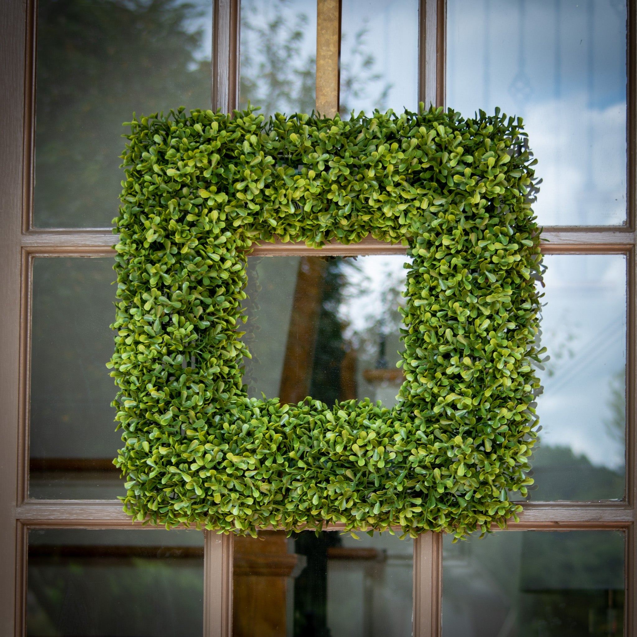 Faux Boxwood Square Wreath - 16 Inch