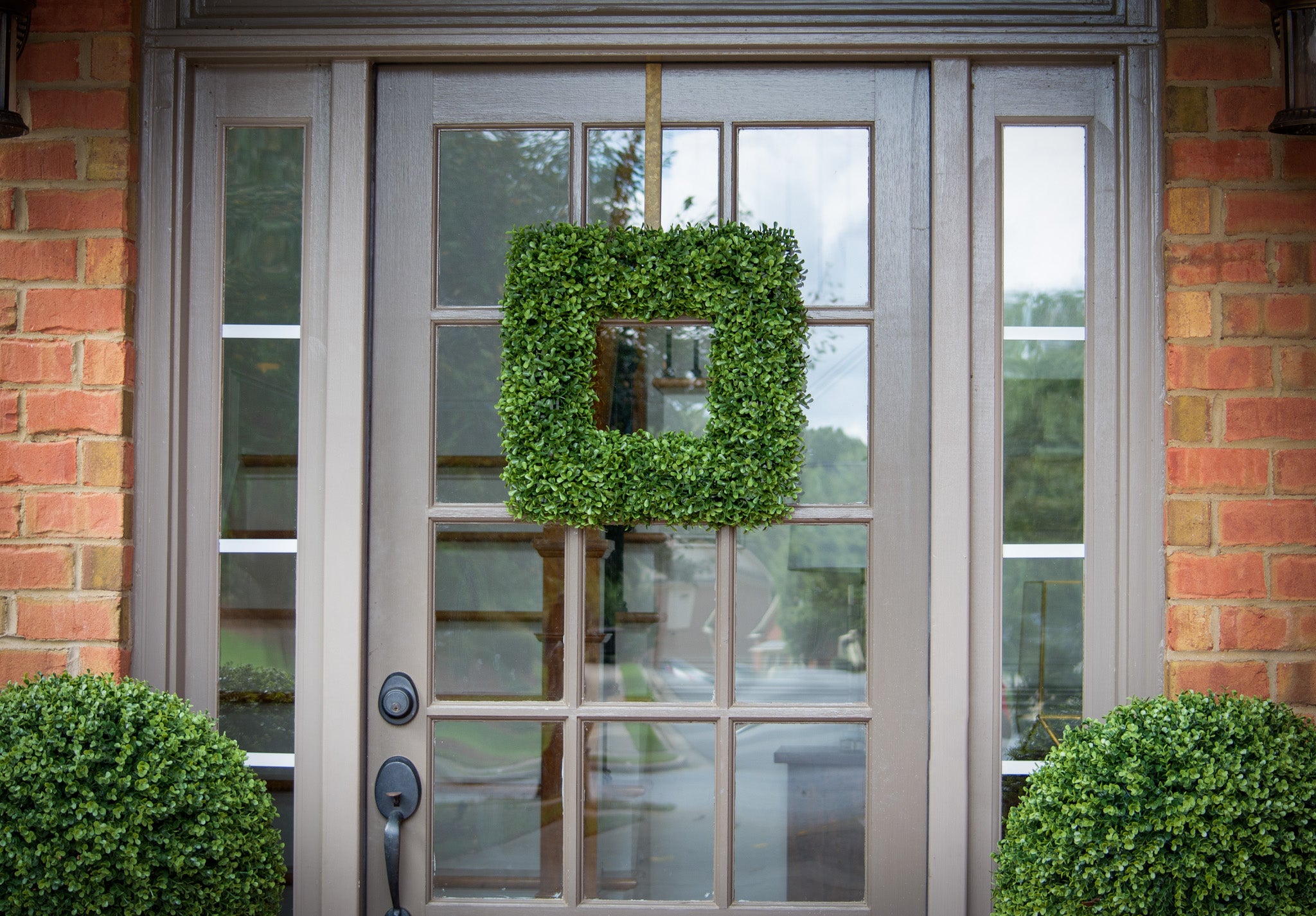 Faux Boxwood Square Wreath - 16 Inch